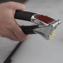 garlic press